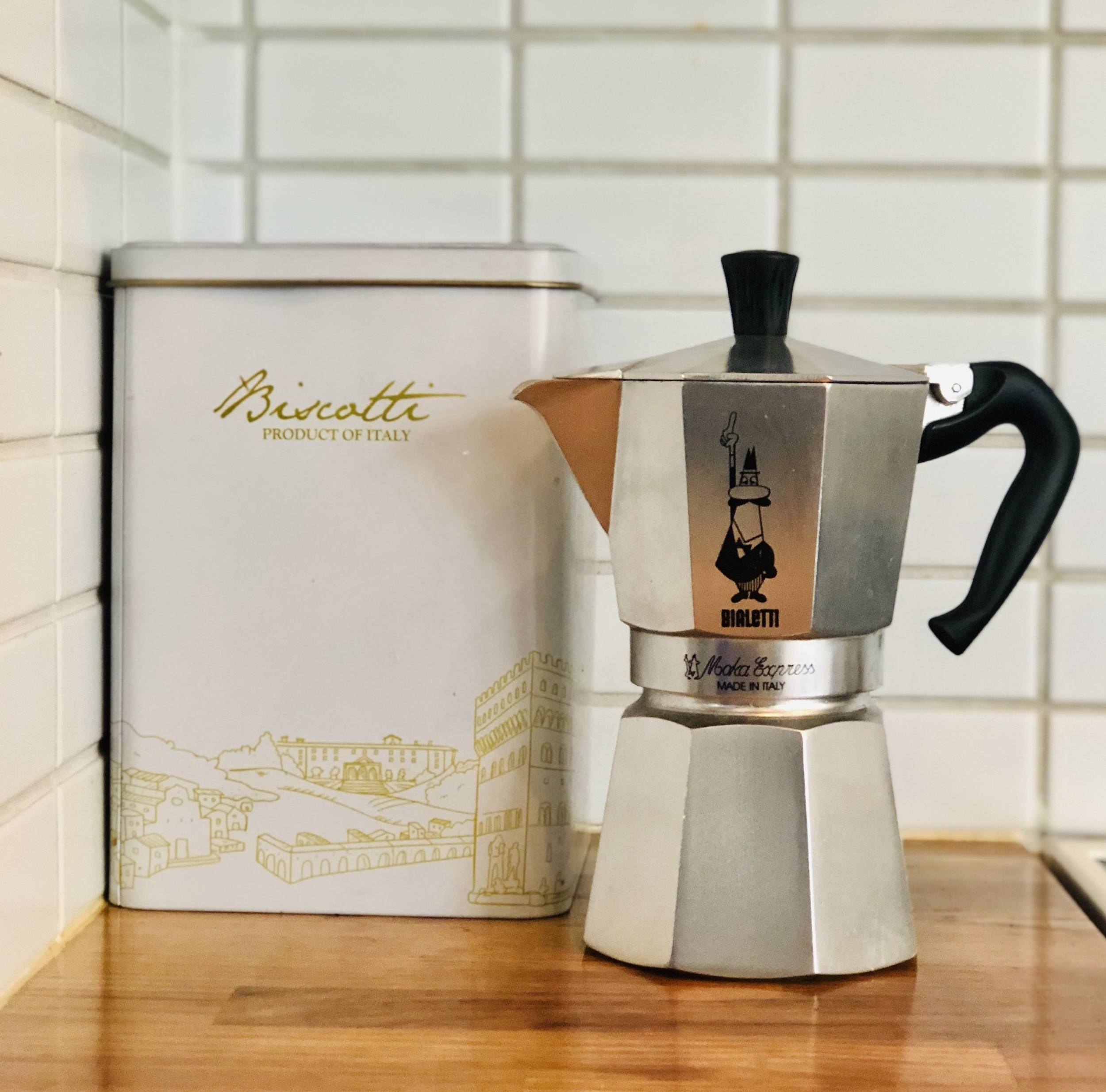 How To Use Bialetti Stove Top Espresso Maker For Perfect Latte At Home Skimbaco Lifestyle Online Magazine