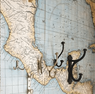 ideas how to decorate with maps