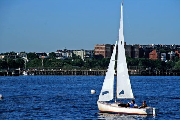 boston-sailing