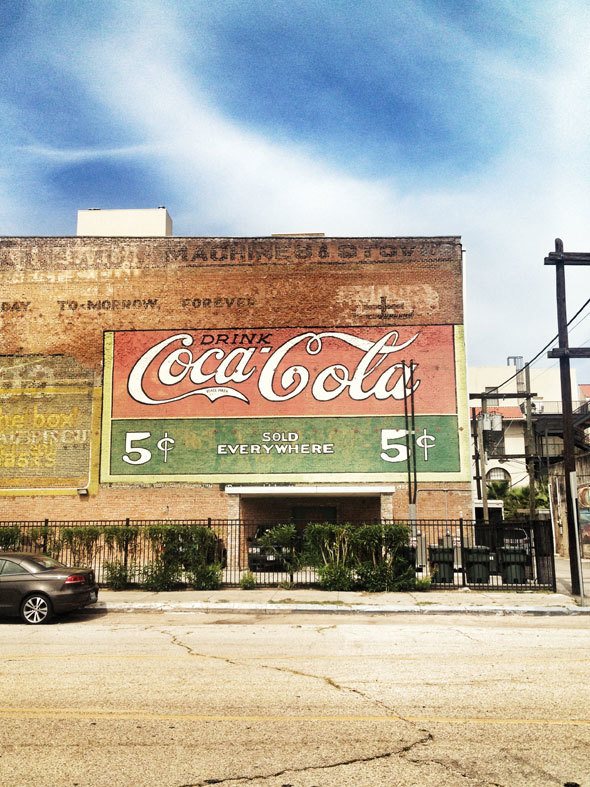 galveston-coca-cola-ad-building