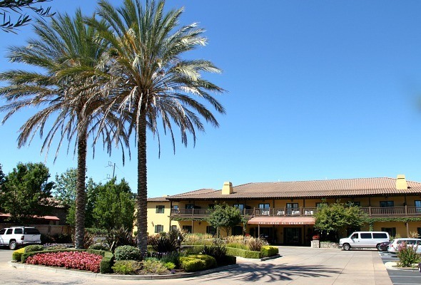 The Lodge at Sonoma Entrance 