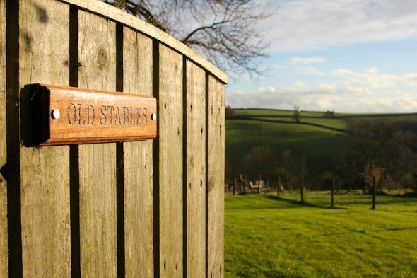 Old Stable in Devon, UK I @SatuVW I Destination Unknown