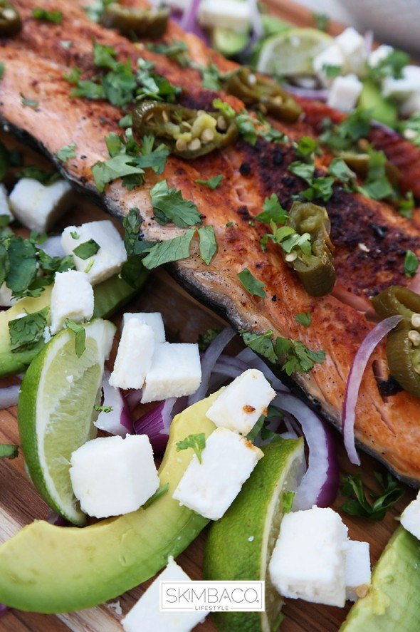 Grilled salmon with avocado salad. Perfect summer BBQ party dish, fresh and full of flavor. via @skimbaco