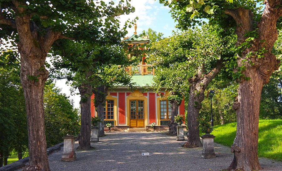 drotningholm-palace-garden-house