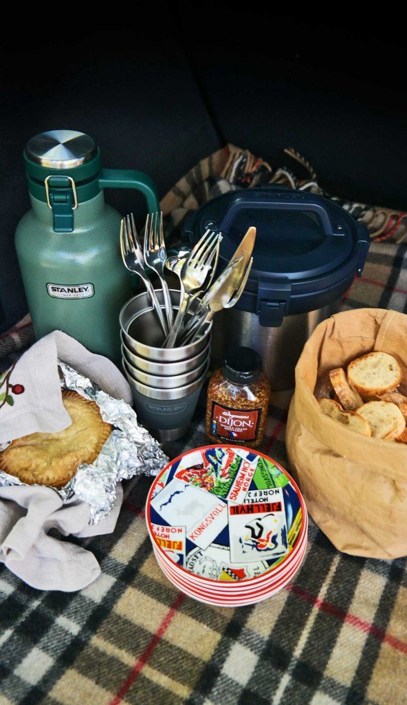 Stanley Brand tailgating products perfect for autumn time tailgating fun with friends and family https://ooh.li/a65e49e
