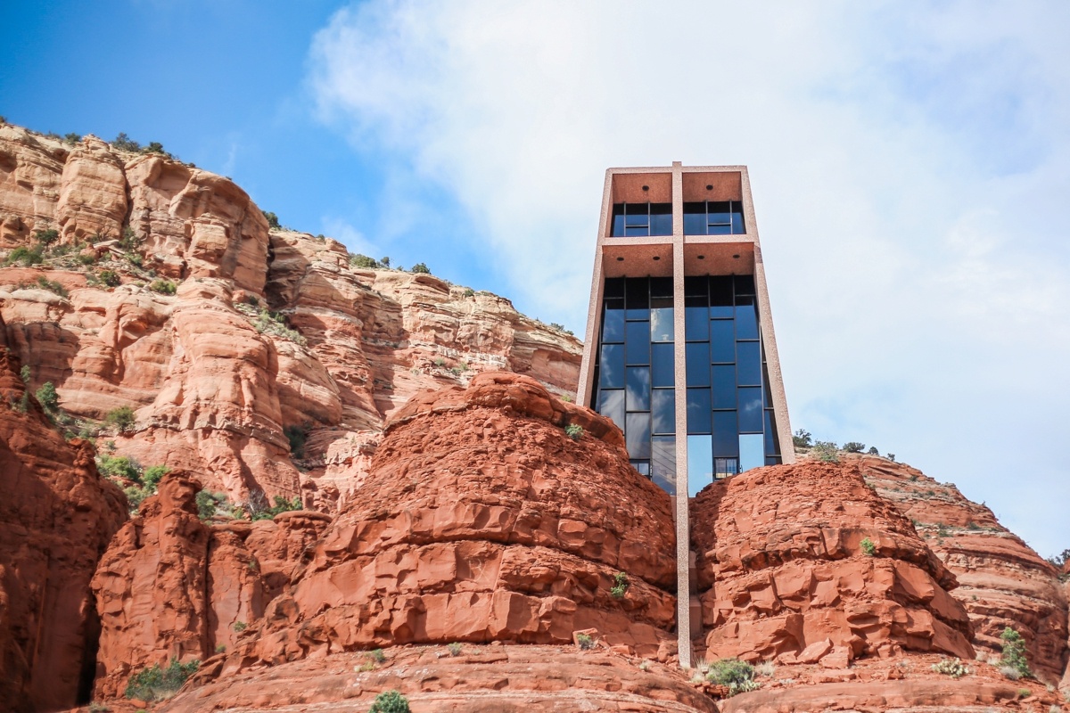 Sedona Chapel of the Holy Cross Photo: @nomadicnewlyweds