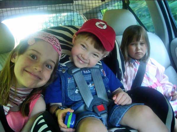 kids-in-the-backseat